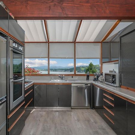 The Black Chalet Whitianga Exterior foto