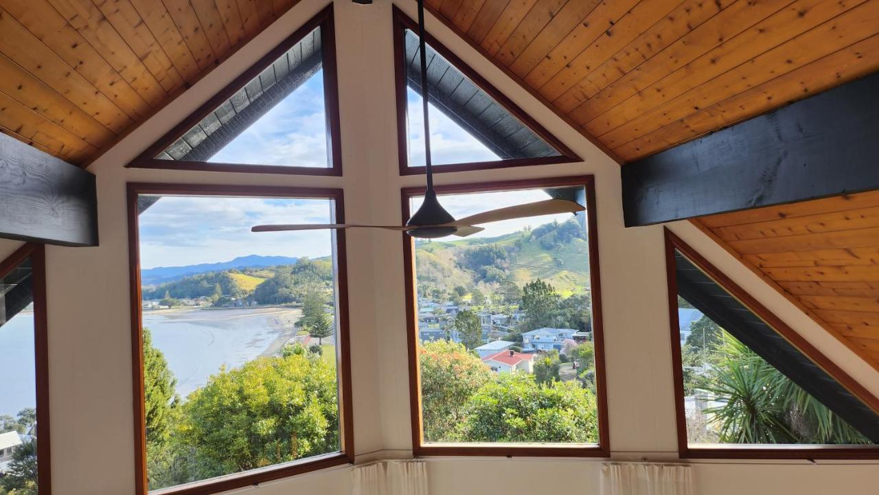 The Black Chalet Whitianga Exterior foto
